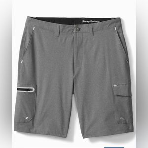 Tommy Bahama 10in cargo shorts